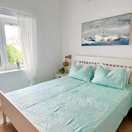 Сasa de vacaciones Aiora - Beautiful Stone House With Rooftop Terrace *